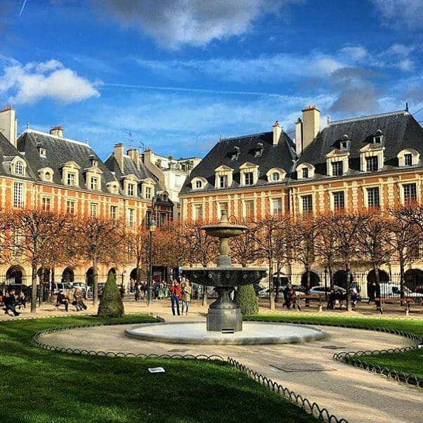 instagram.com/myroomin_official