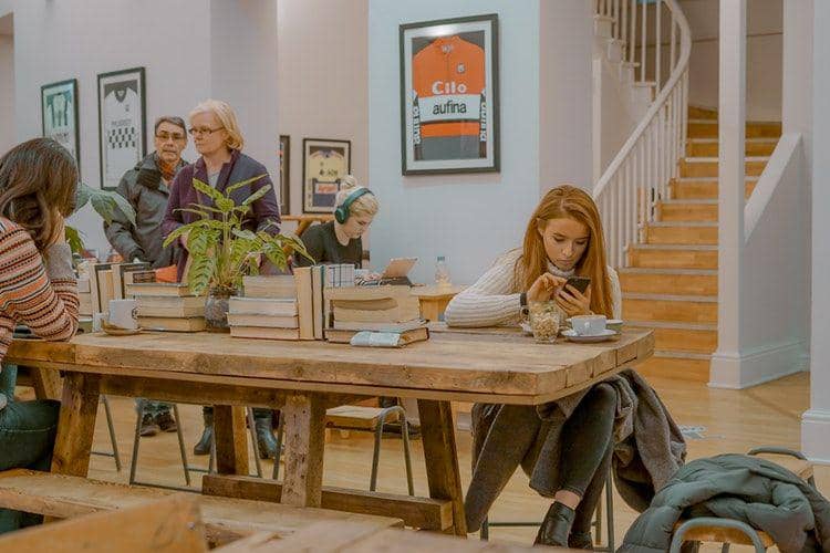 unsplash/Toa Heftiba