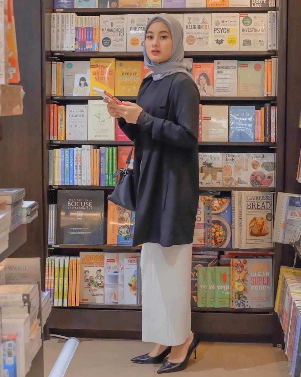 instagram.com/dindahw