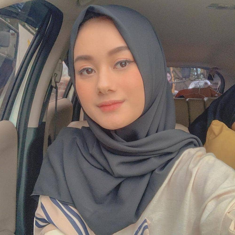 instagram.com/dindahw