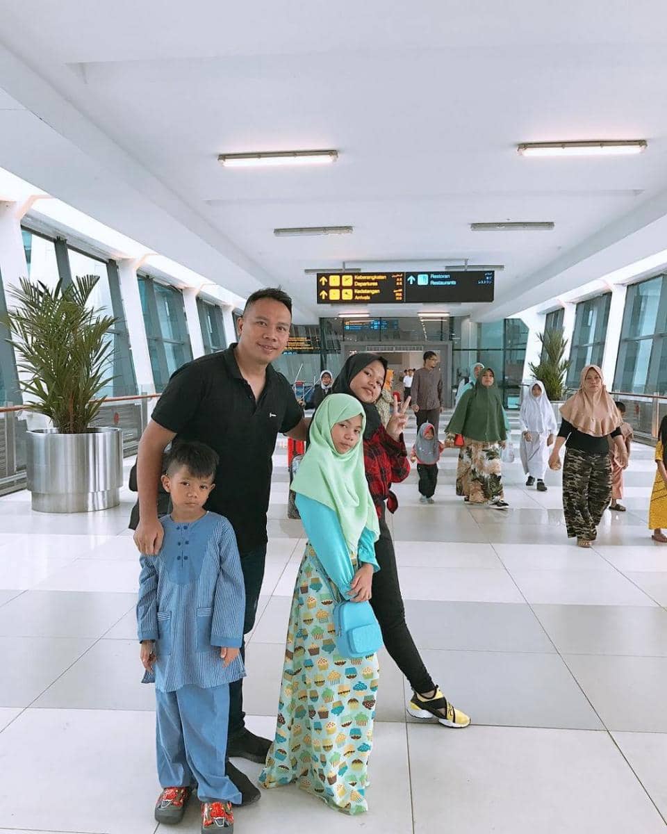 instagram.com/vickyprasetyo777