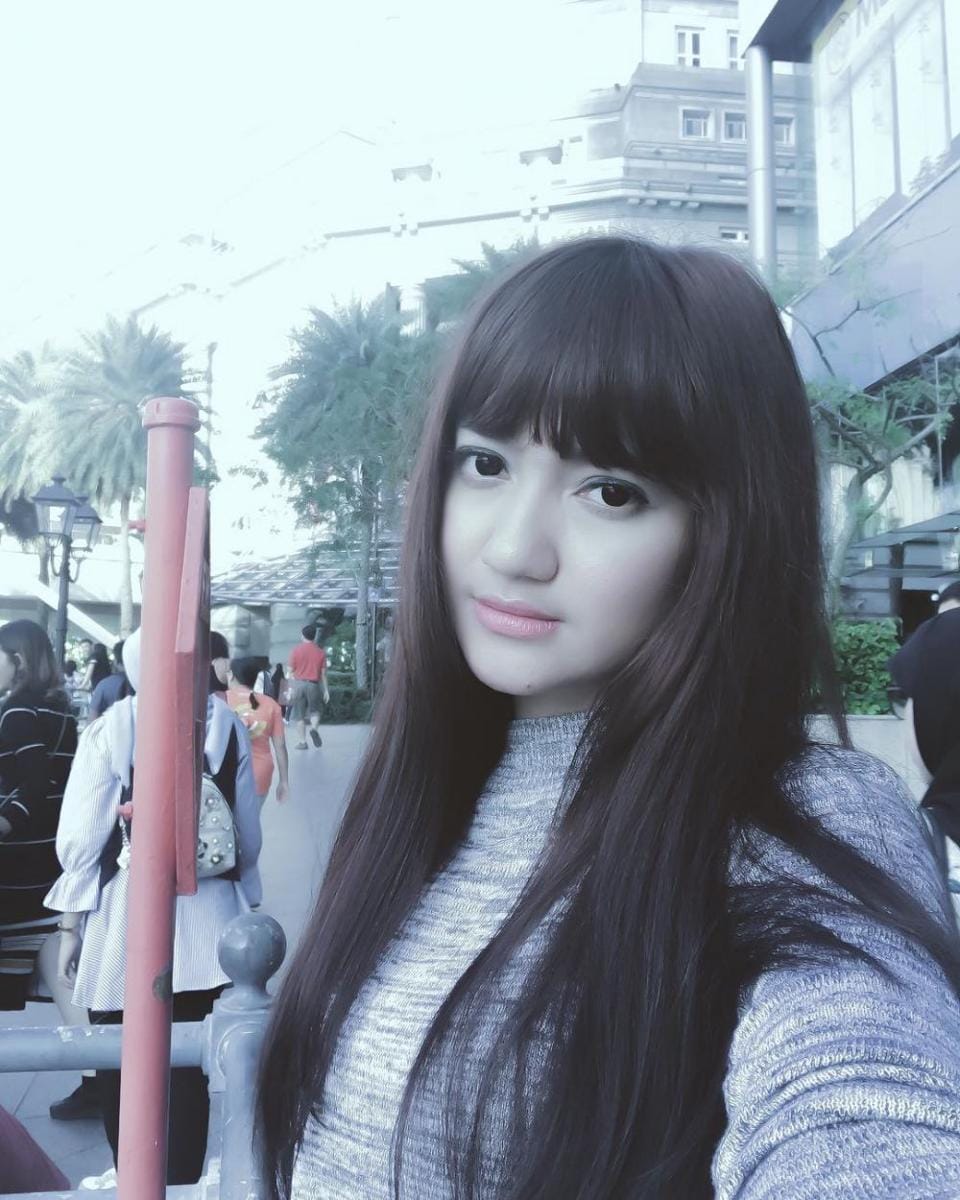 Instagram.com/marcella_simon