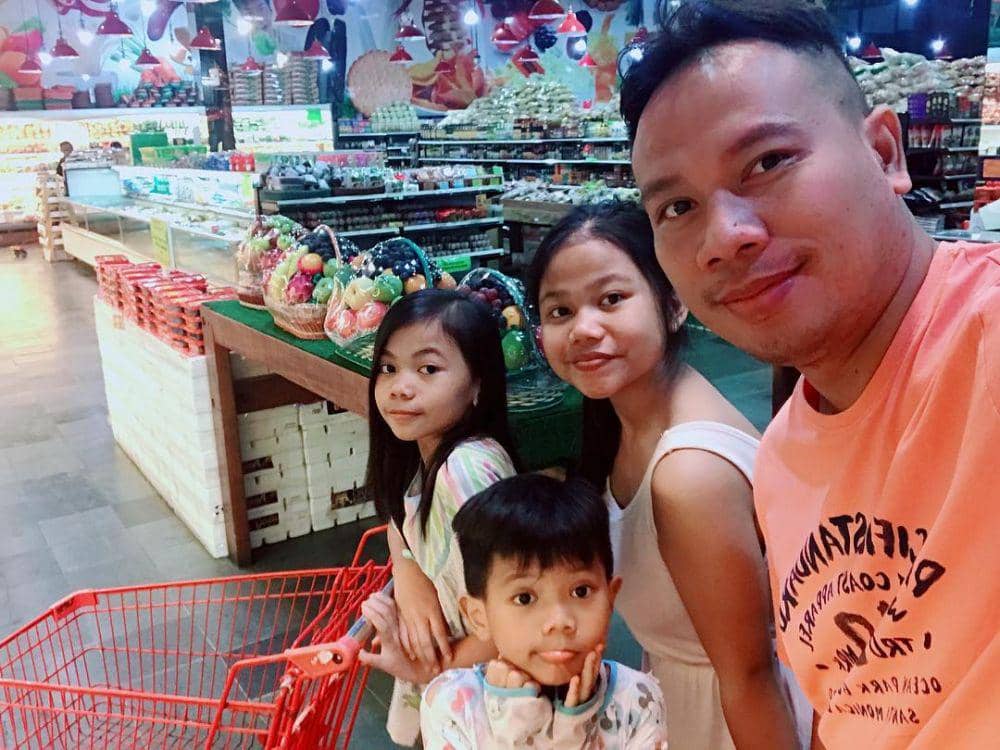 instagram.com/vickyprasetyo777