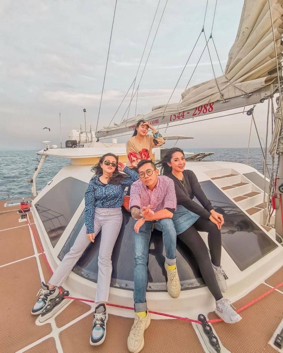 Instagram.com/dindakirana.s