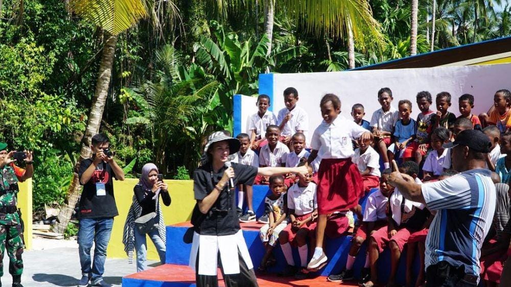 instagram.com/nadinelist