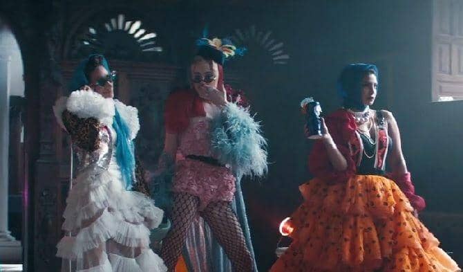 instagram.com/priyankachopra