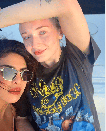 instagram.com/priyankachopra