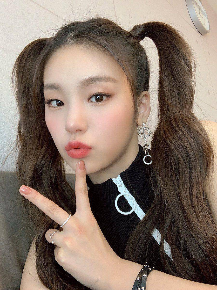 twitter.com/ITZYofficial
