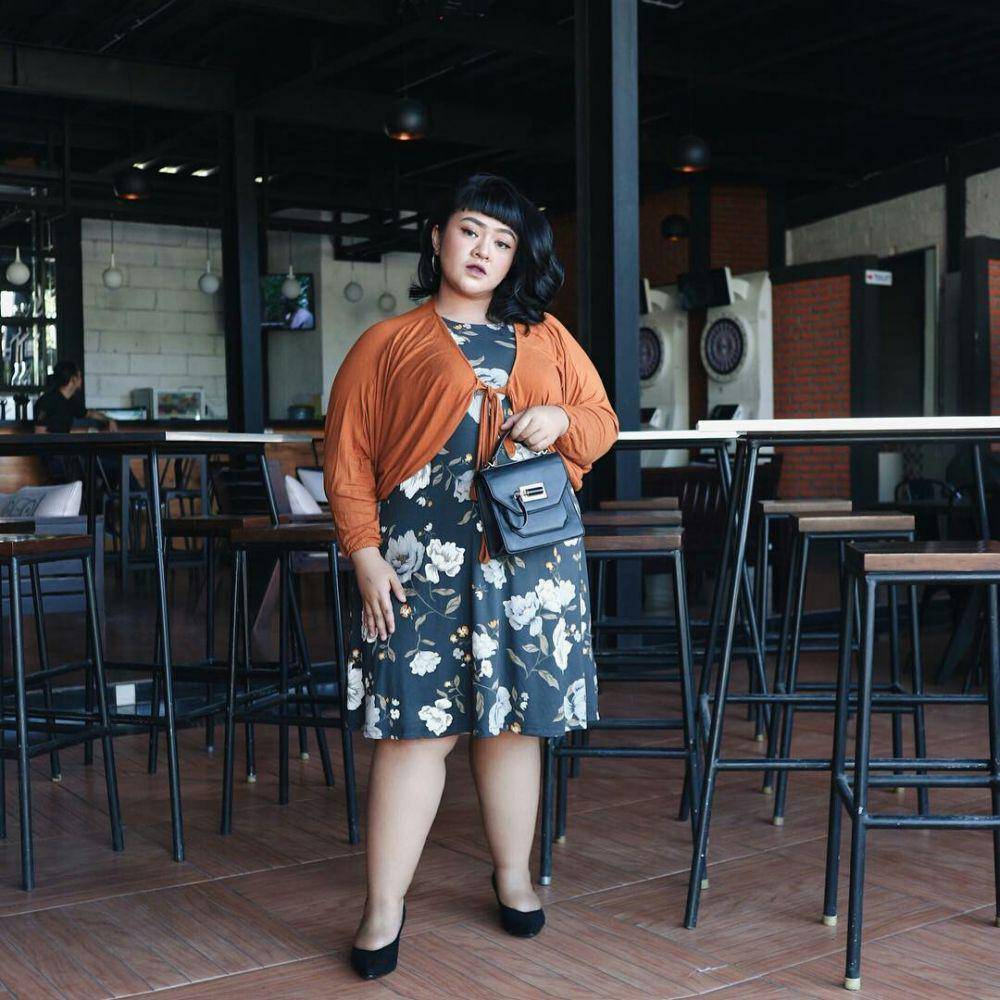 instagram.com/tiraemon