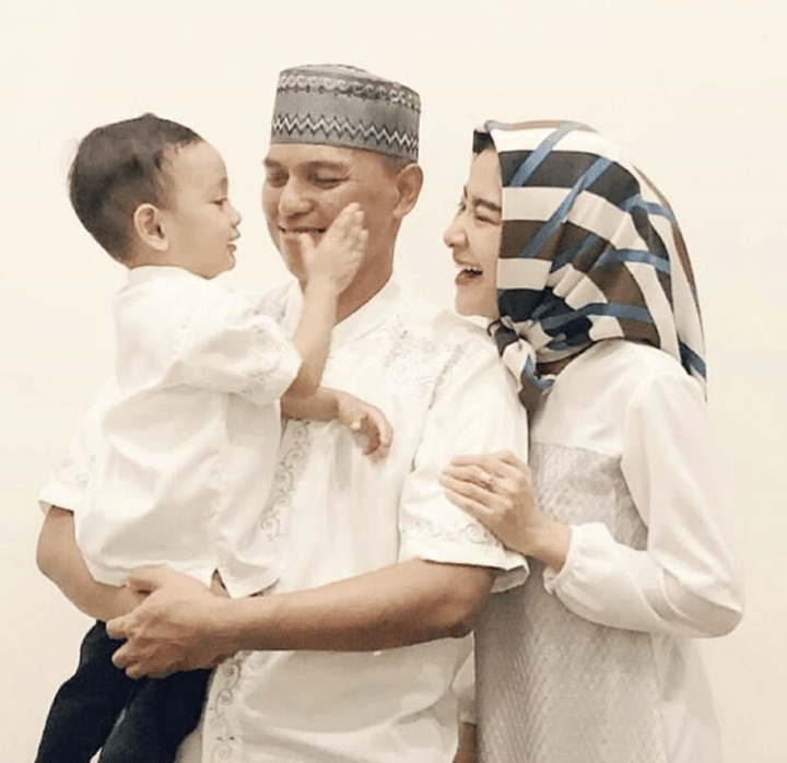 instagram.com/uutpermatasari