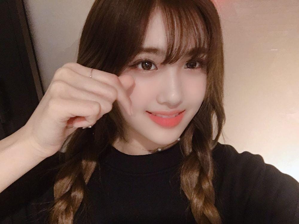 Twitter.com/EVERGLOW_twt