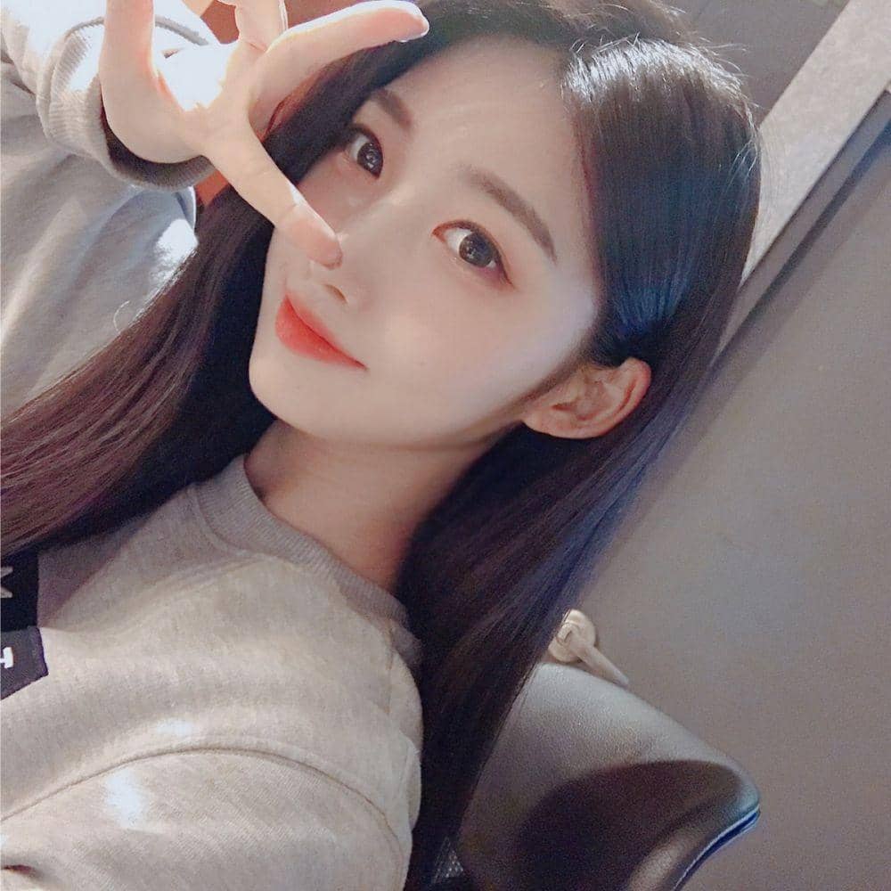 Twitter.com/EVERGLOW_twt