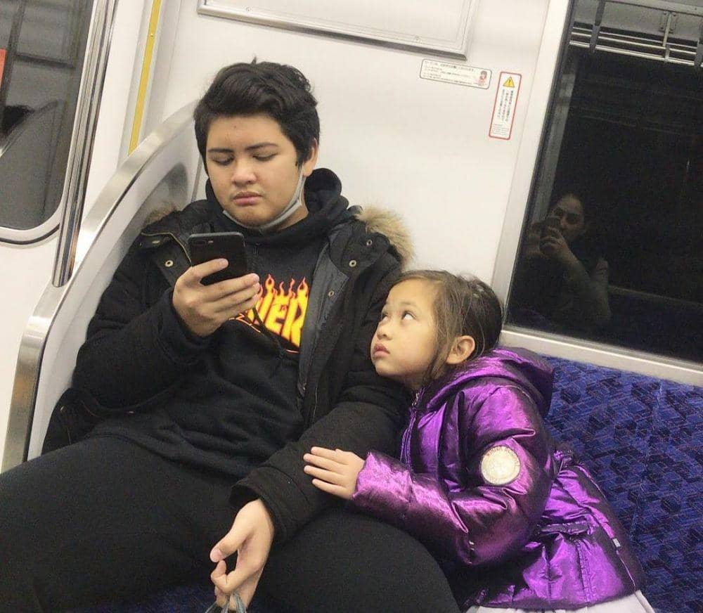 instagram.com/monaratuliu