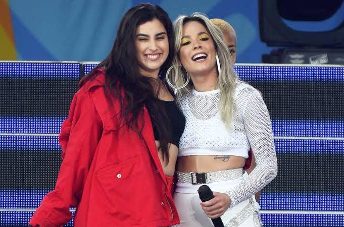 twitter.com/laurenjauregui