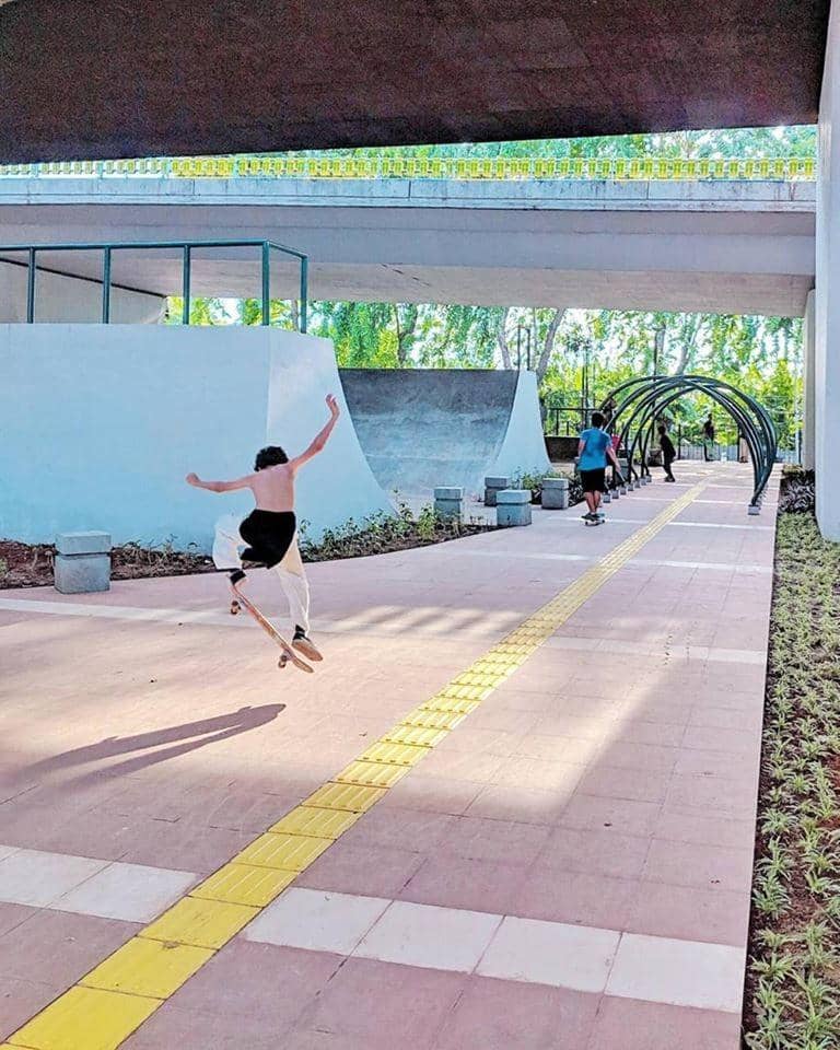 Facebook.com/AniesBaswedan