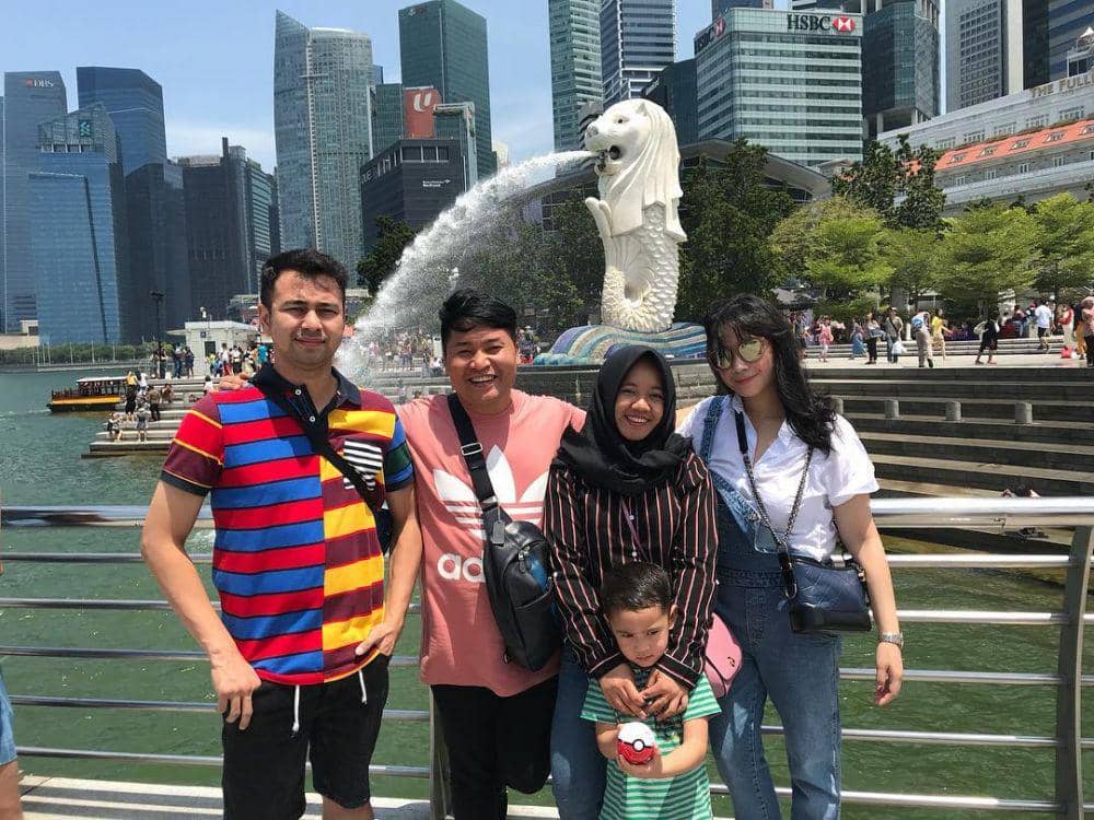 instagram.com/merryraffiahmad