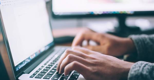 Unsplash Glenn Carstens-Peters