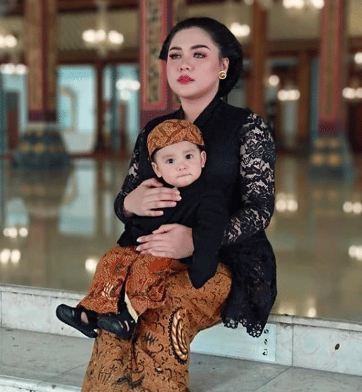 instagram.com/vickyshu