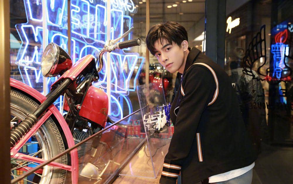 instagram.com/song.weilong