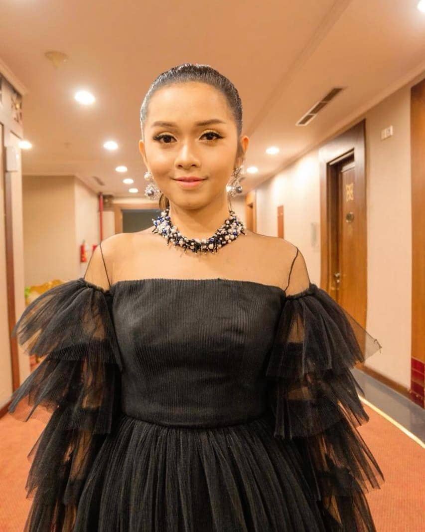 instagram.com/iamputriayu