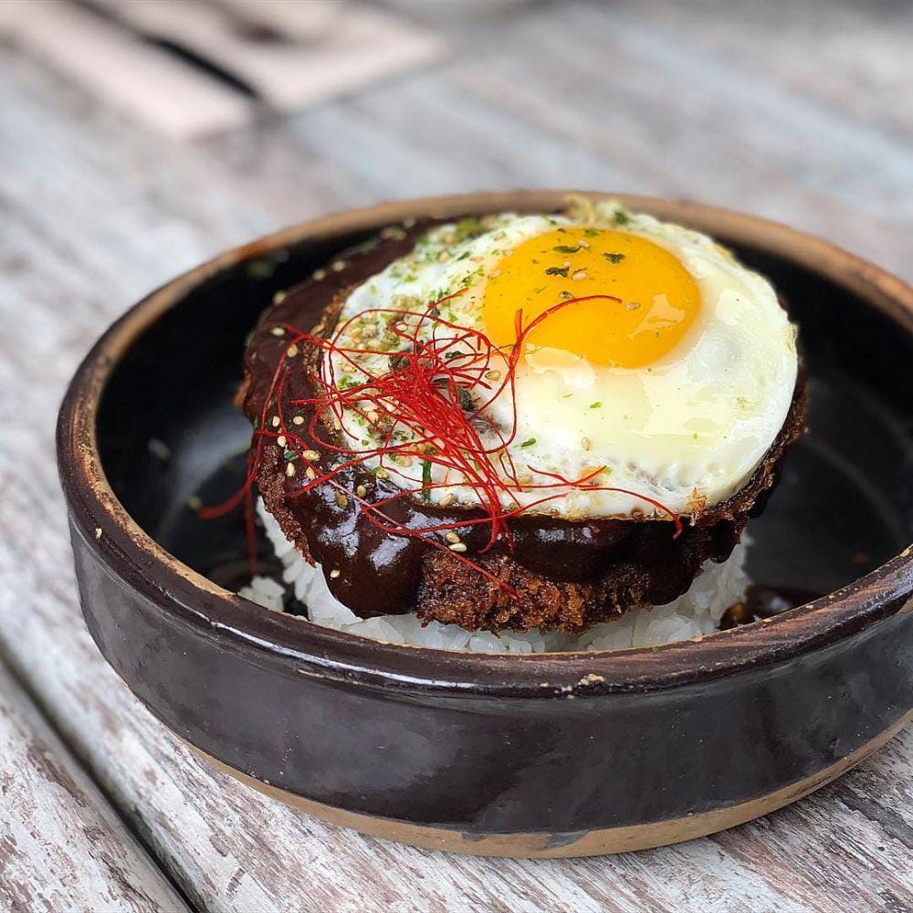 instagram.com/chau.chows