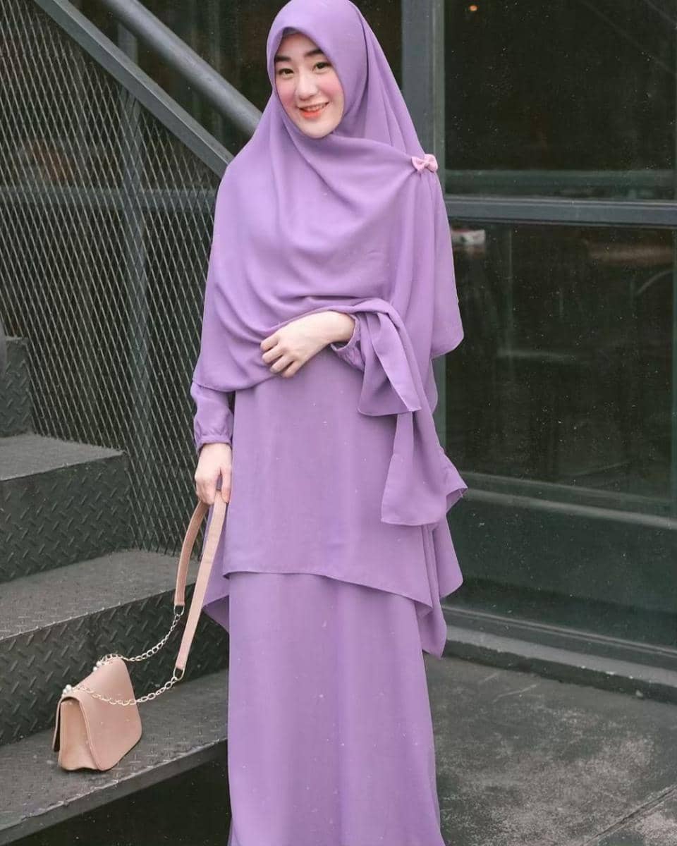 instagram.com/larissachou