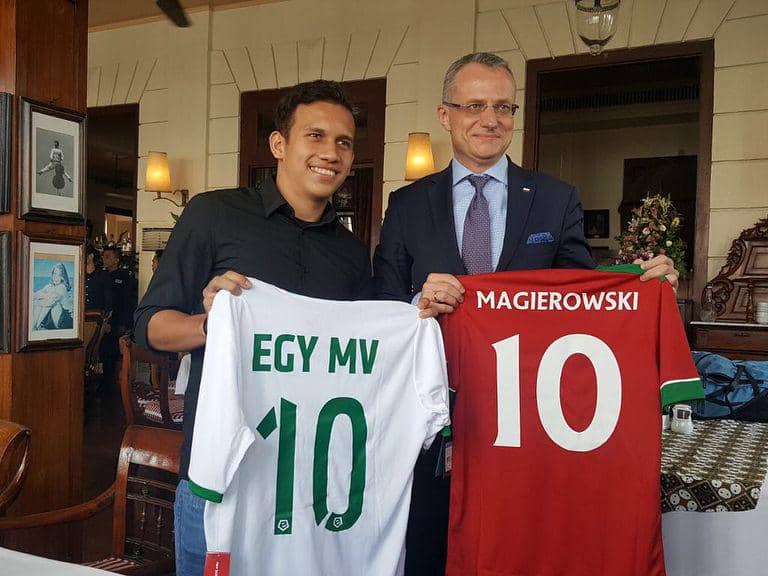 instagram.com/egymaulanavikri