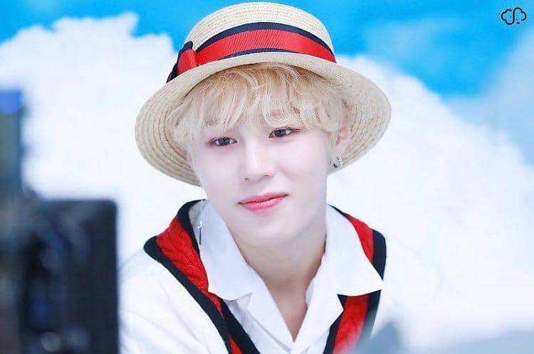 Instagram.com/official.hasungwoon