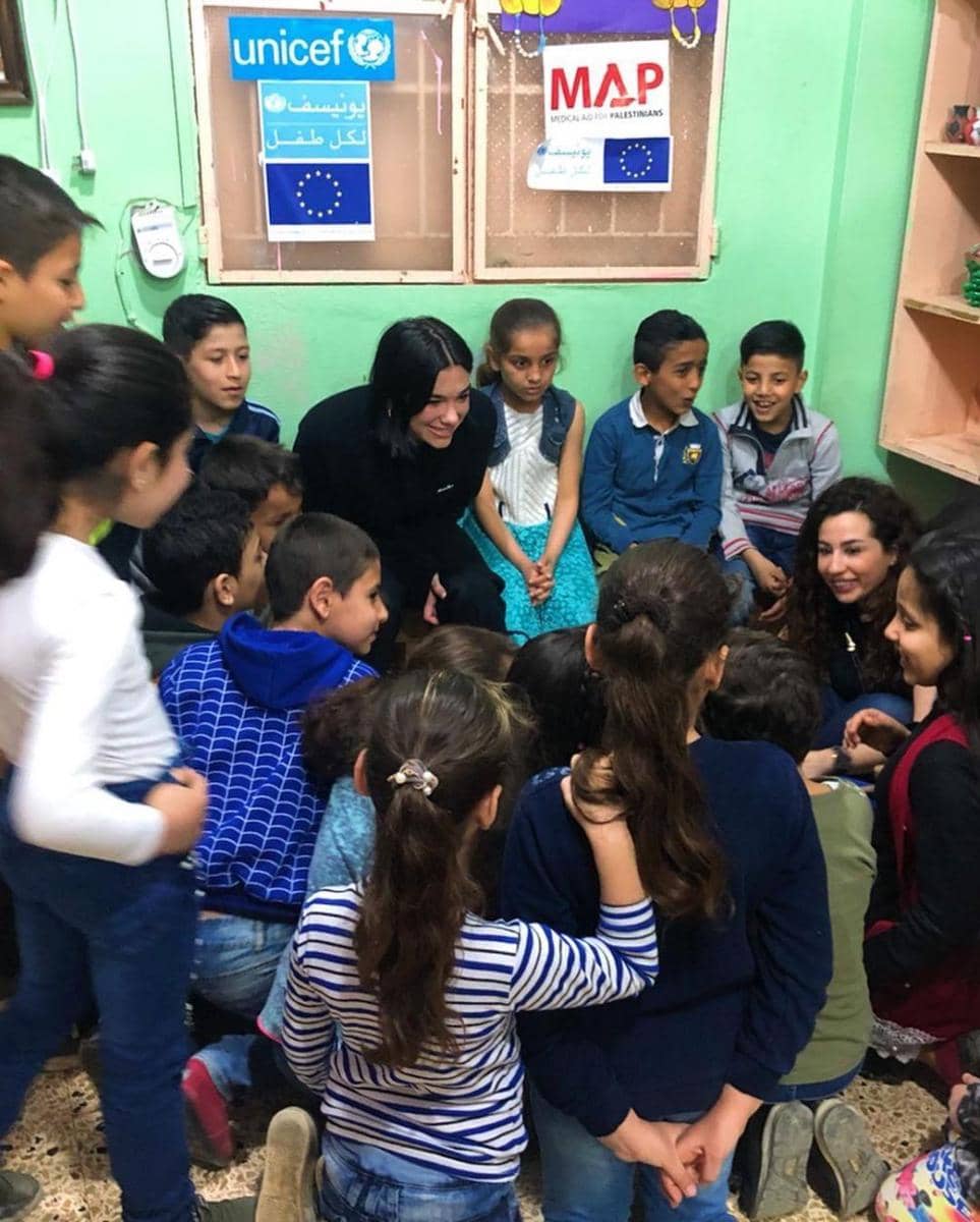 instagram.com/dualipa