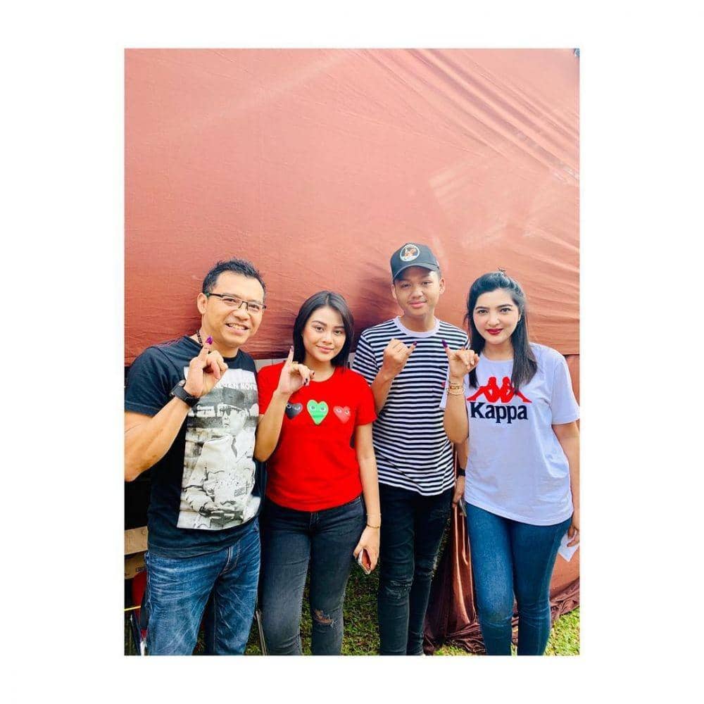 instagram.com/ashanty_ash