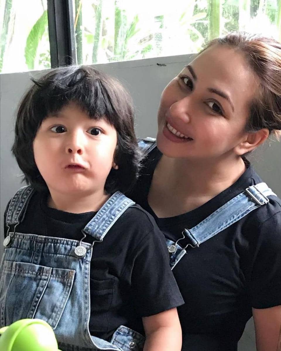 instagram.com/deswitamaharani80