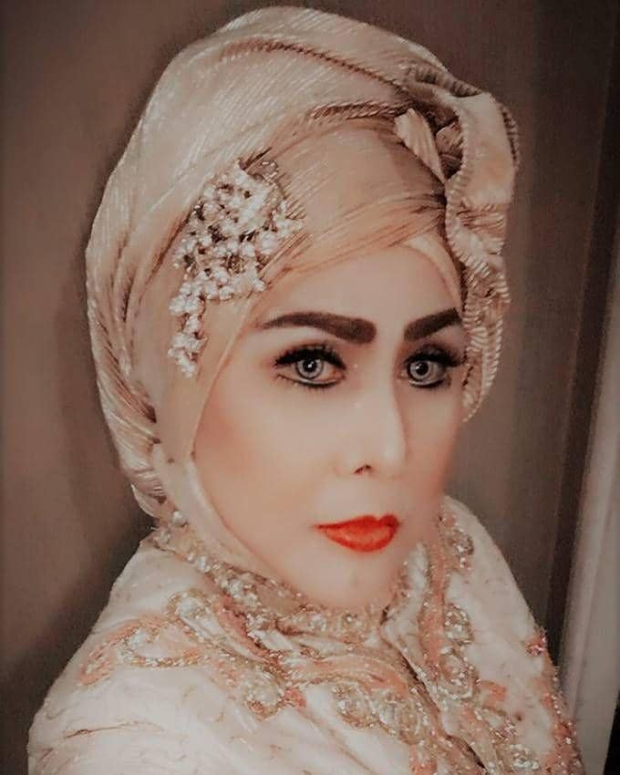 instagram.com/elvy_sukaesih/