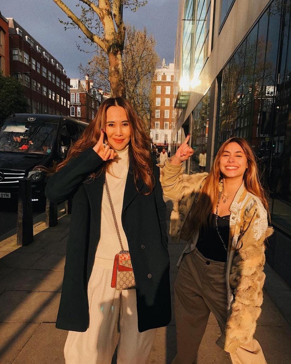 instagram.com/valerieethomas