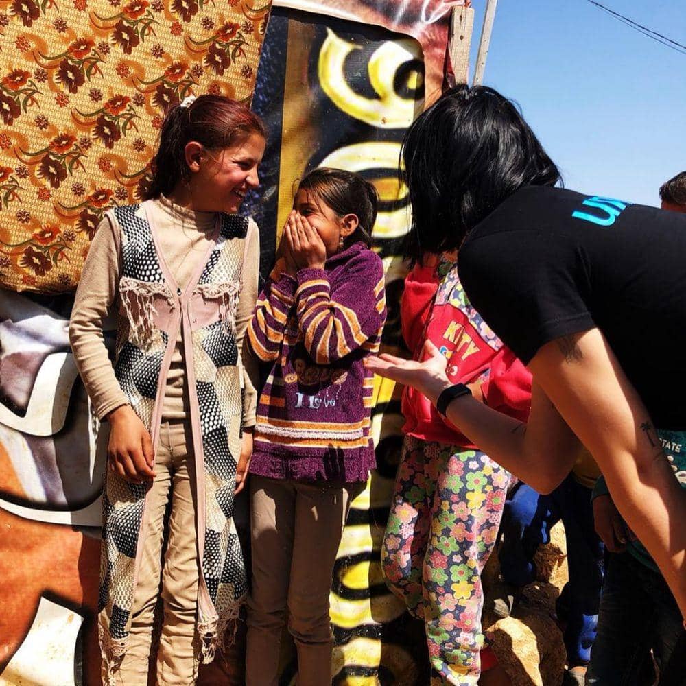 instagram.com/dualipa