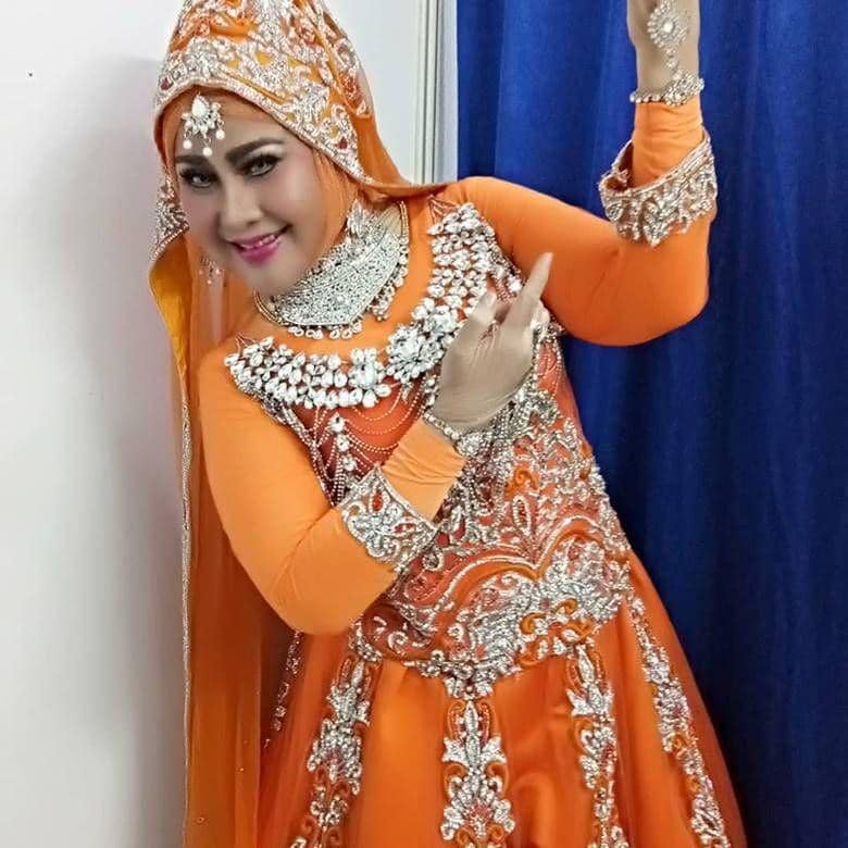 instagram.com/elvy_sukaesih/