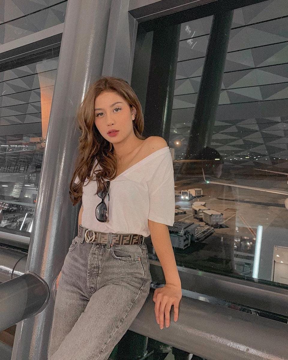 instagram.com/awkarin