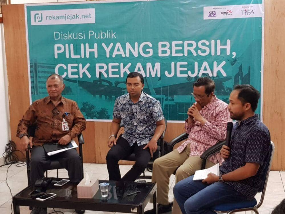 (Diskusi caleg bersih) IDN Times/Santi Dewi