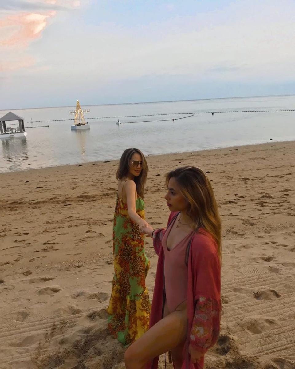 instagram.com/valerieethomas