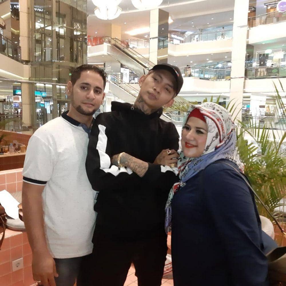 Instagram.com/dhawiyazaidah