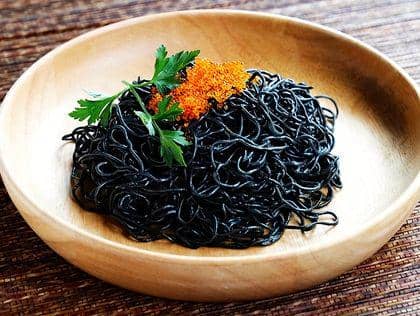 thewedgelive.files.wordpress.com