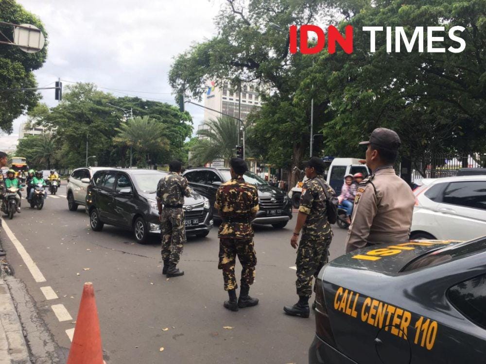 Banser diterjunkan dalam pengamanan Natal 2019- IDN Times/Rosa Folia