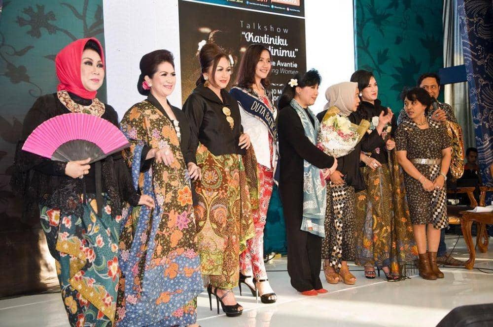 instagram/yasminoktav