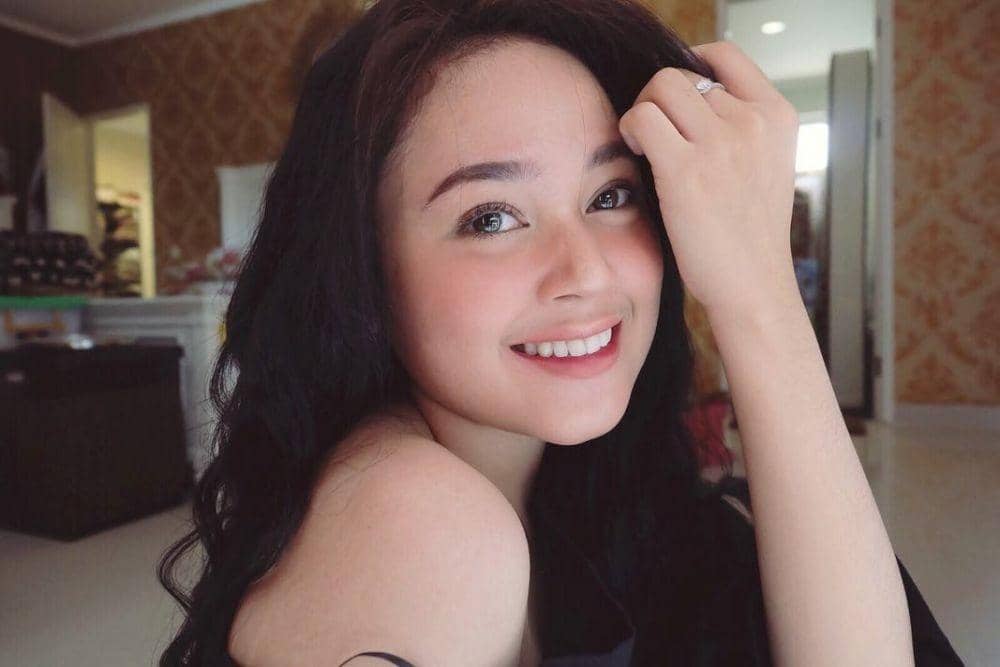 9 Potret Cecillia Gina, Anak Master Limbad yang Bikin Jatuh Hati