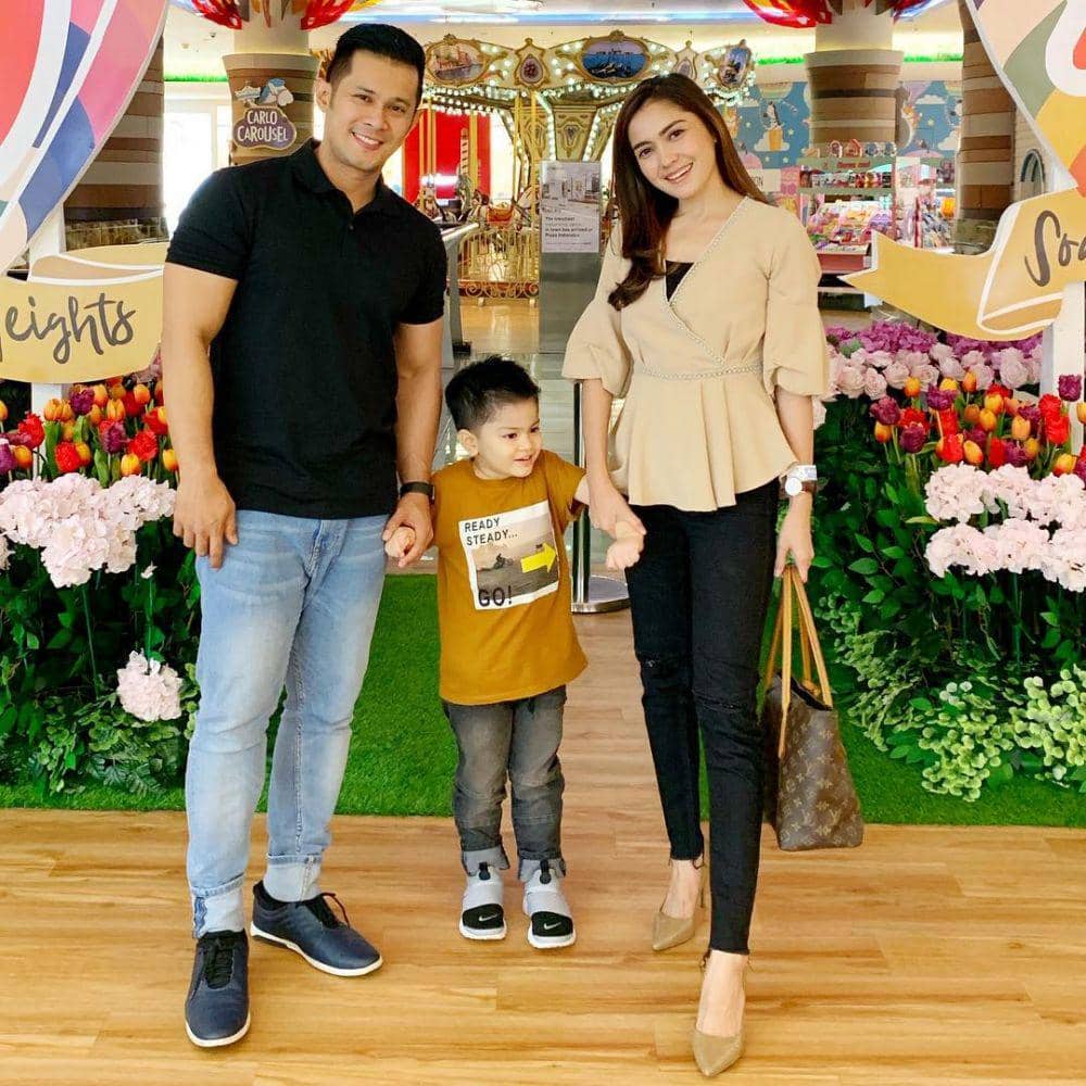 instagram.com/fatmasury_