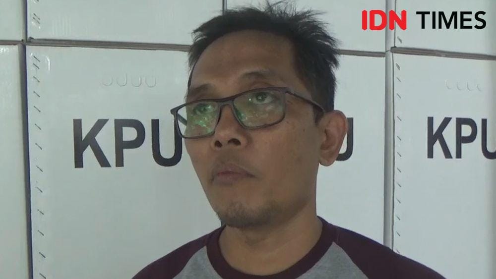 Ketua KPU Tabanan, I Putu Gede Weda Subawa. (IDN Times/I Made Argawa)