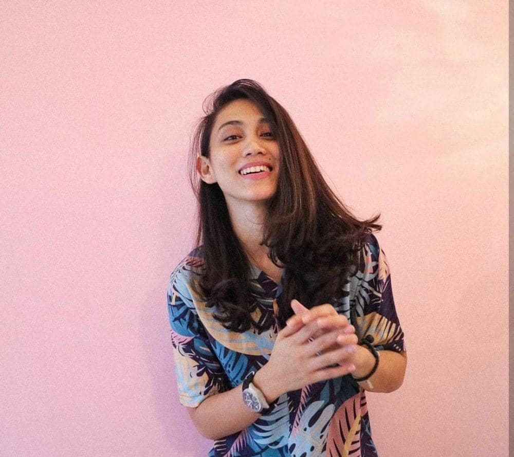 Instagram.com/@athirafarina