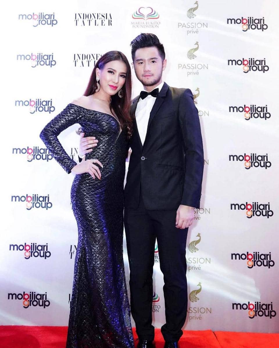 instagram.com/angela.tee