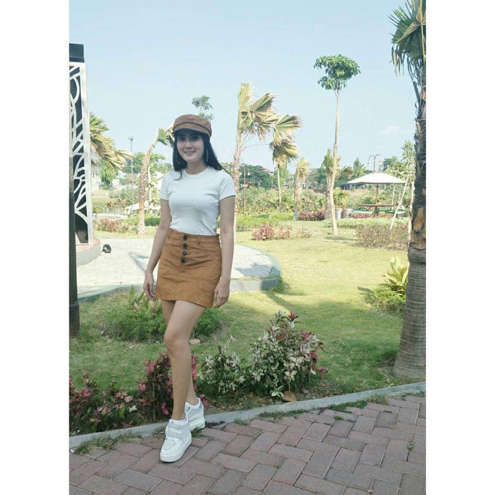 instagram.com/nellakharisma