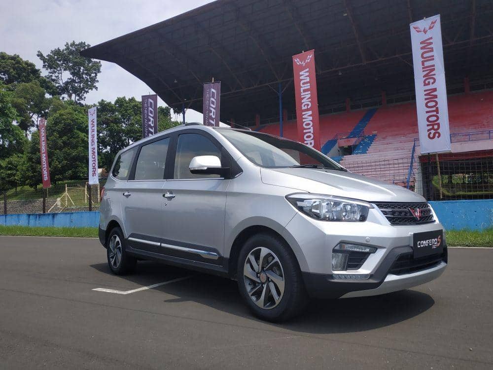 Luncurkan Confero S ACT, Wuling Usung Transmisi Manual Gaya Baru