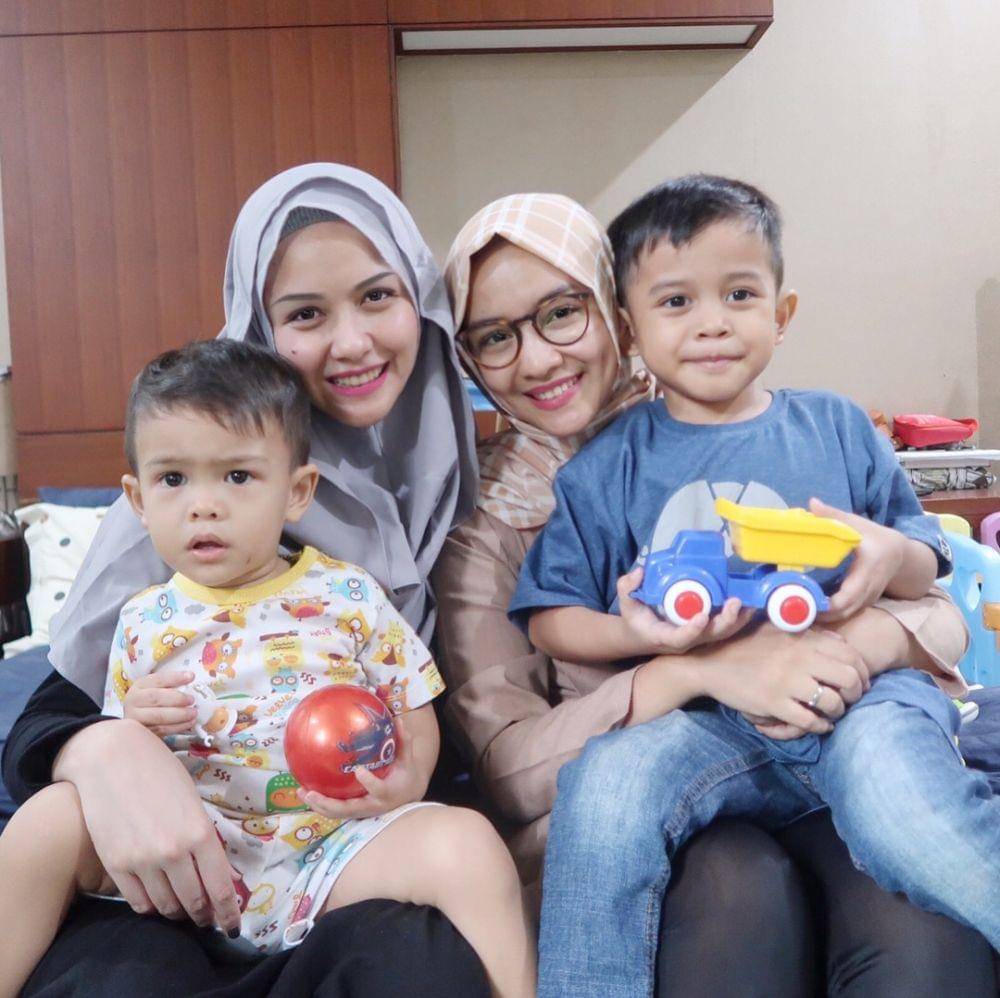 instagram.com/intan_nuraini23